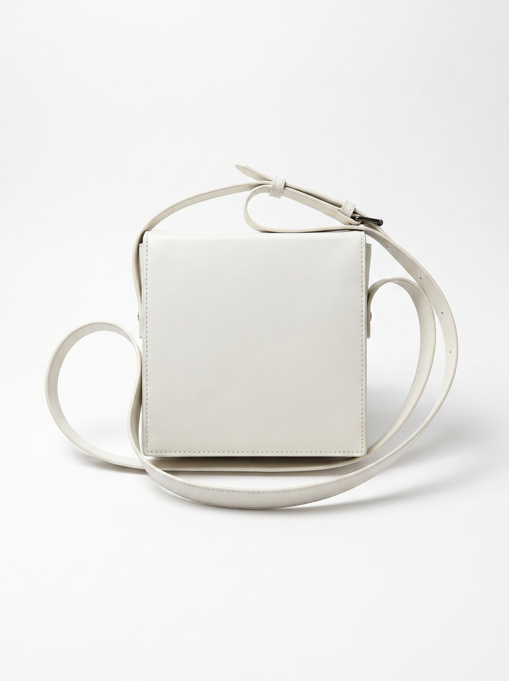 Bolsa Off Saint Studio