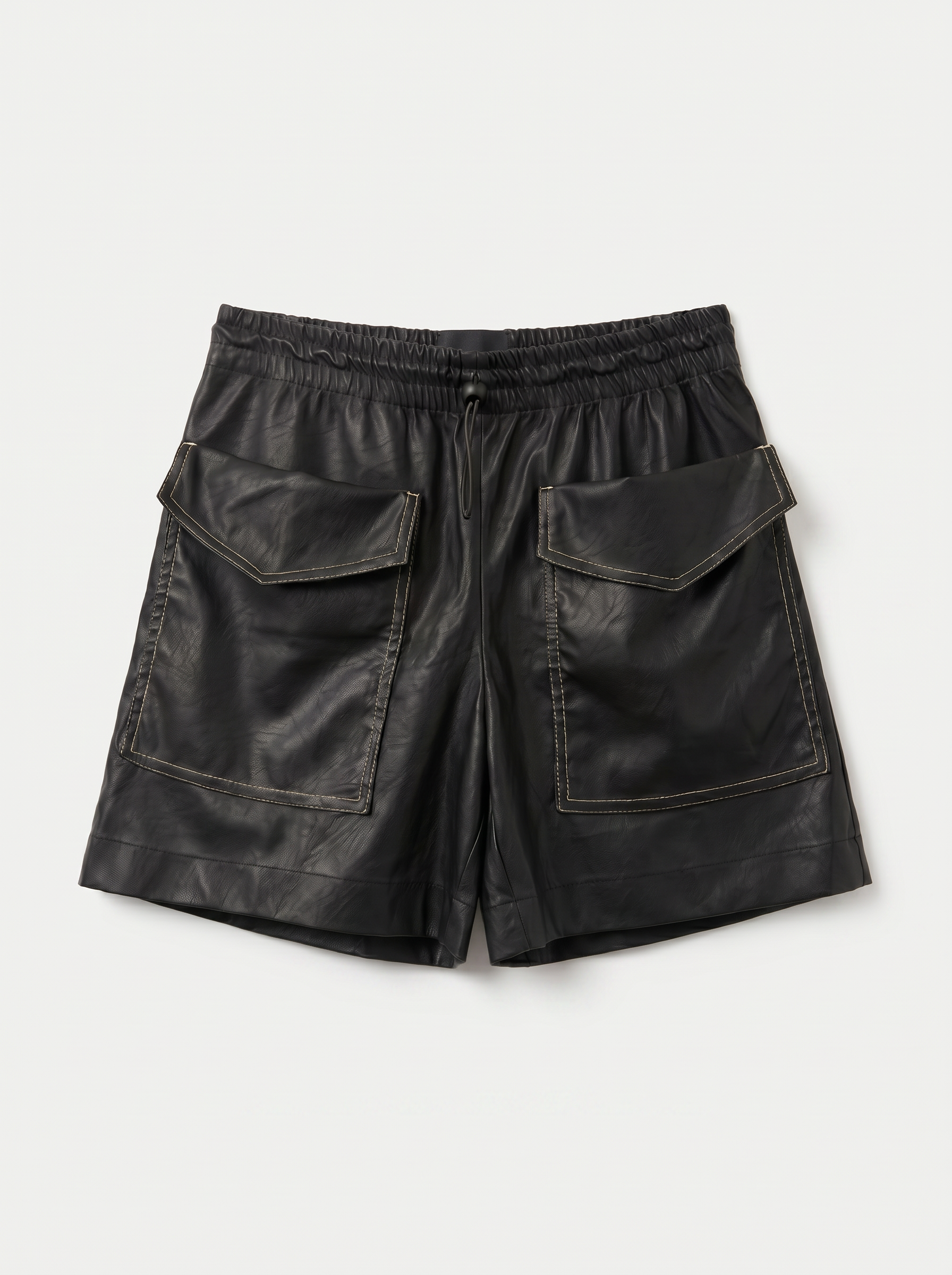 Shorts preto couro sintetico - Sem marca - imagem 1
