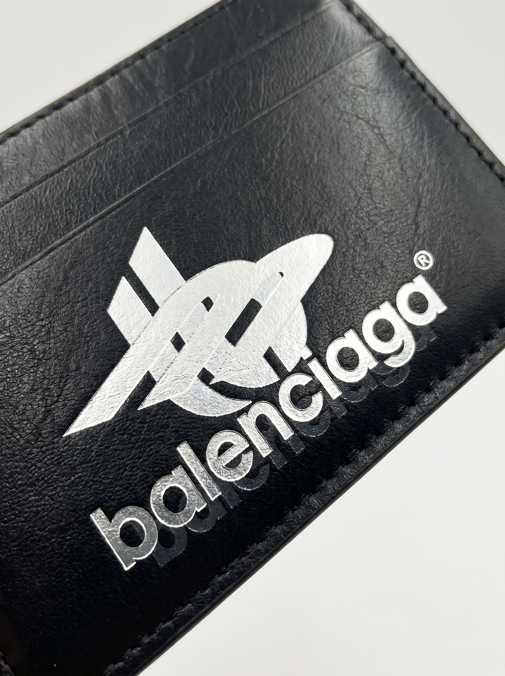 PORTA CARTÃO BALENCIAGA NOVO - imagem 1