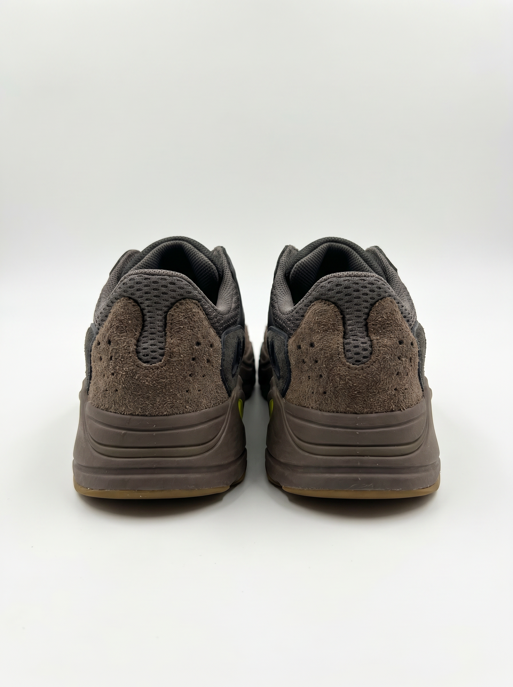 Tenis marrom - sem marca - imagem 1
