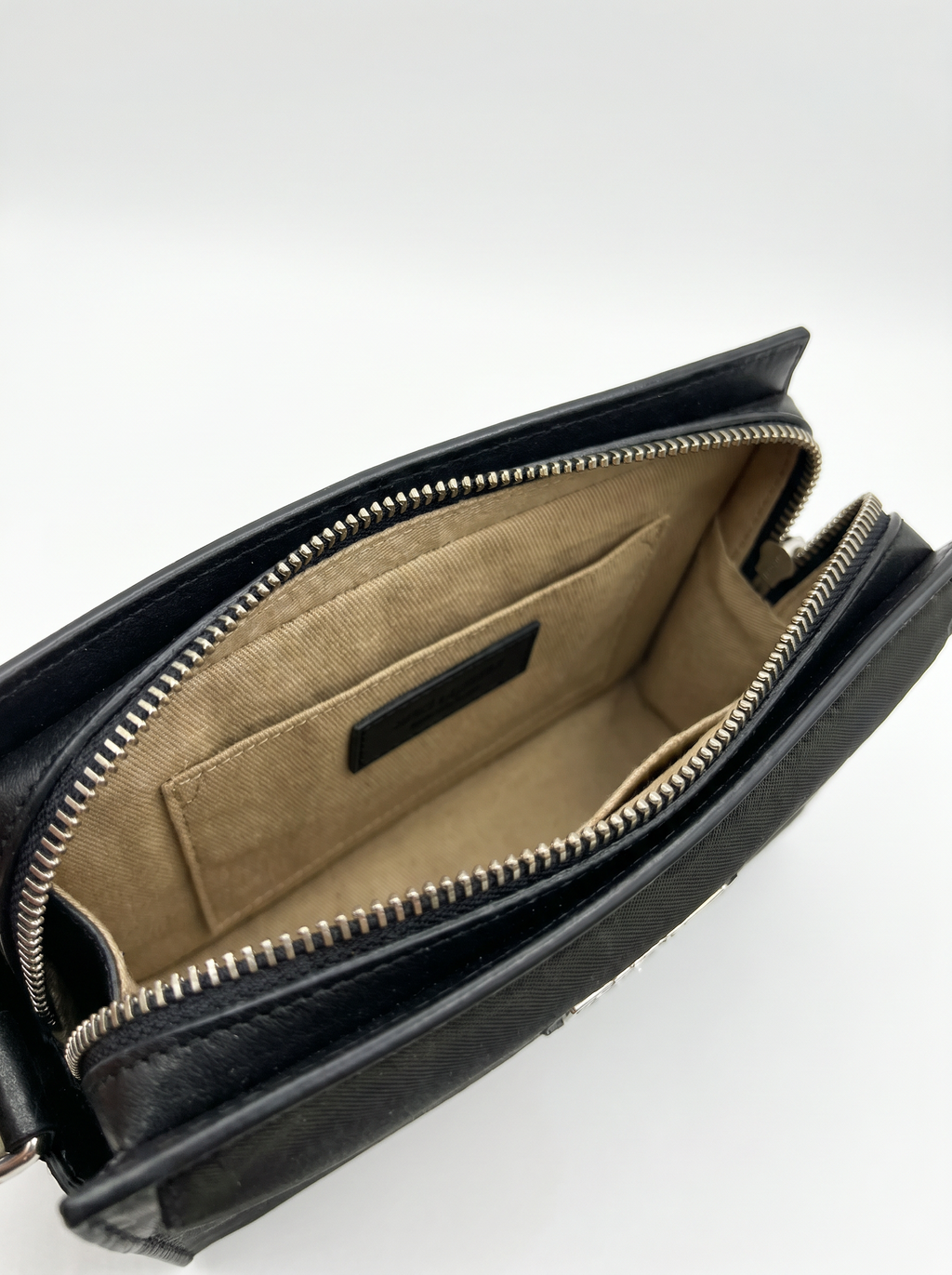 BOLSA PRETA TRANSVERSAL JACQUEMUS - imagem 2